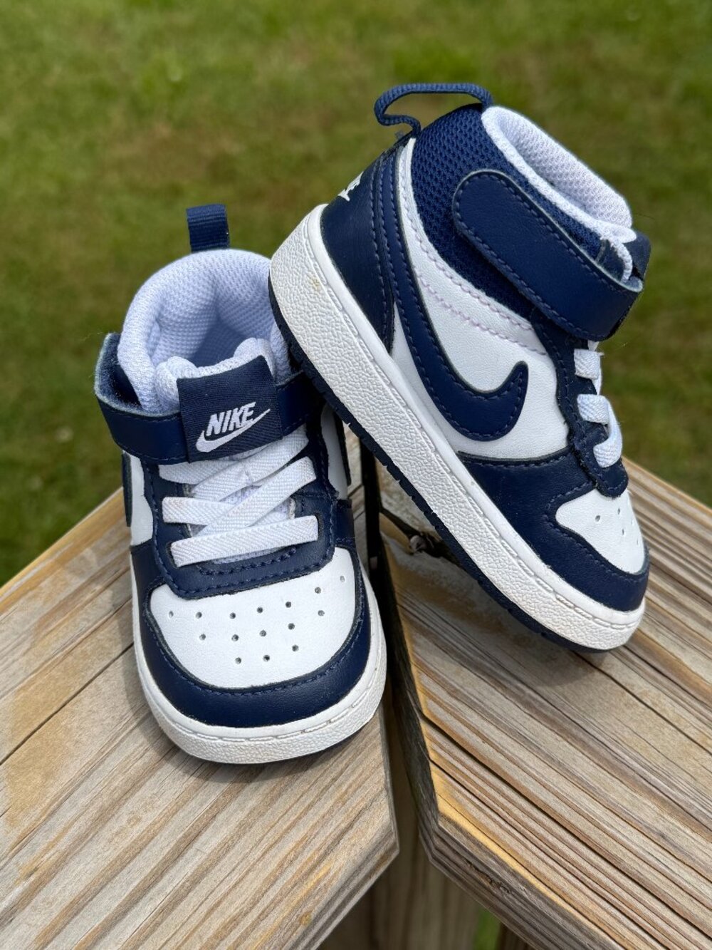 Nike Court Borough Mid 2 SIZE 4C Toddler Y2K Retro Streetwear Sneaker 3443